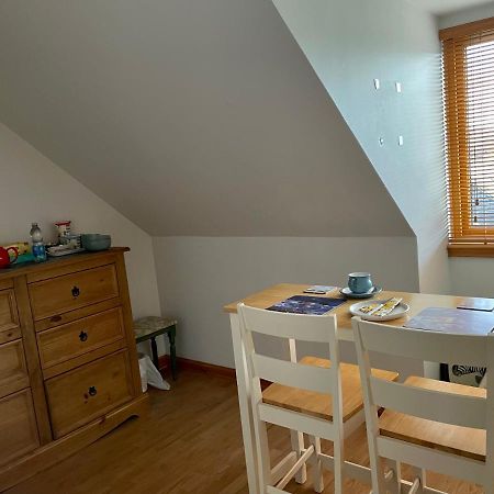9 Kirk Road Bed & Breakfast Cromdale Ngoại thất bức ảnh